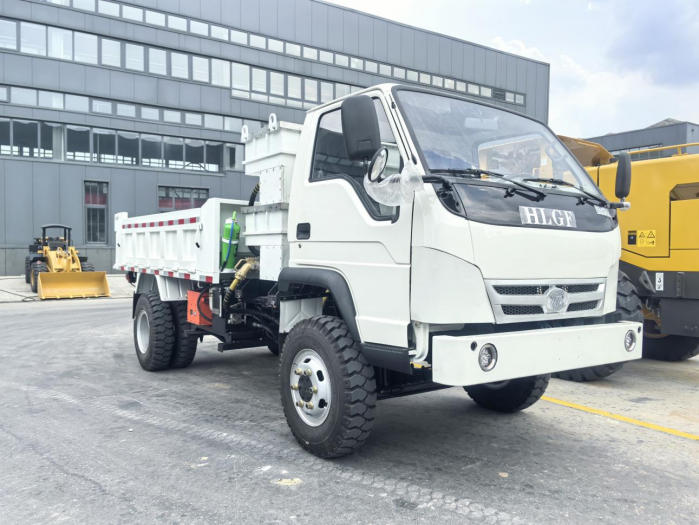 5噸礦用防爆鋰離子蓄電池?zé)o軌膠輪車(chē)